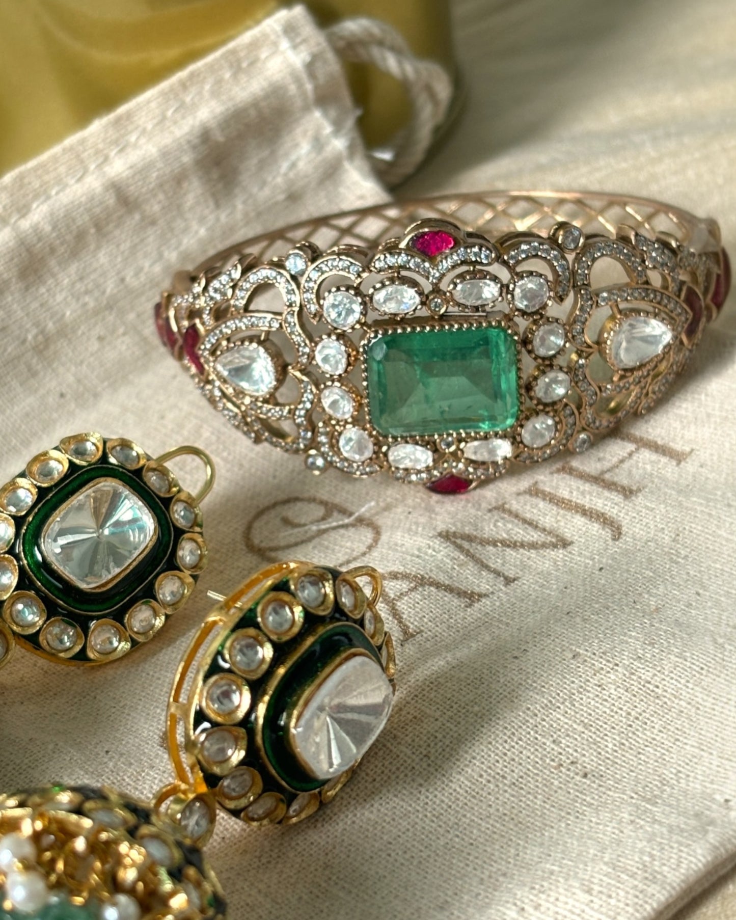 Esha Kundan Bracelet