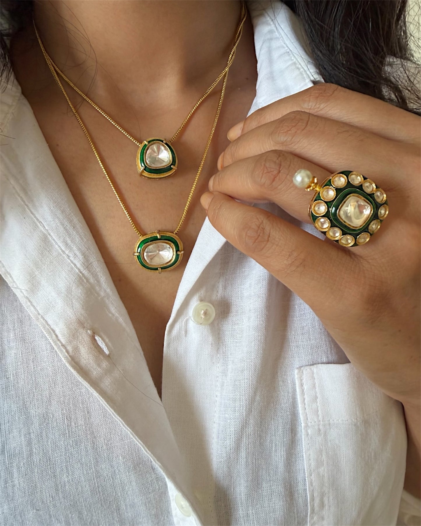 Tarini double layered chains