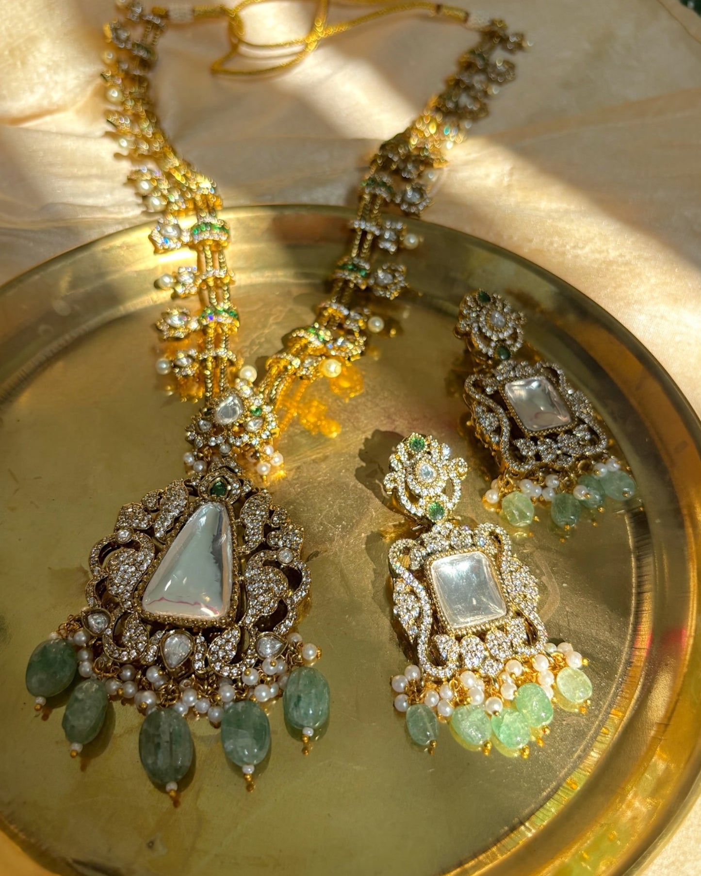 Varini Necklace with Earrings