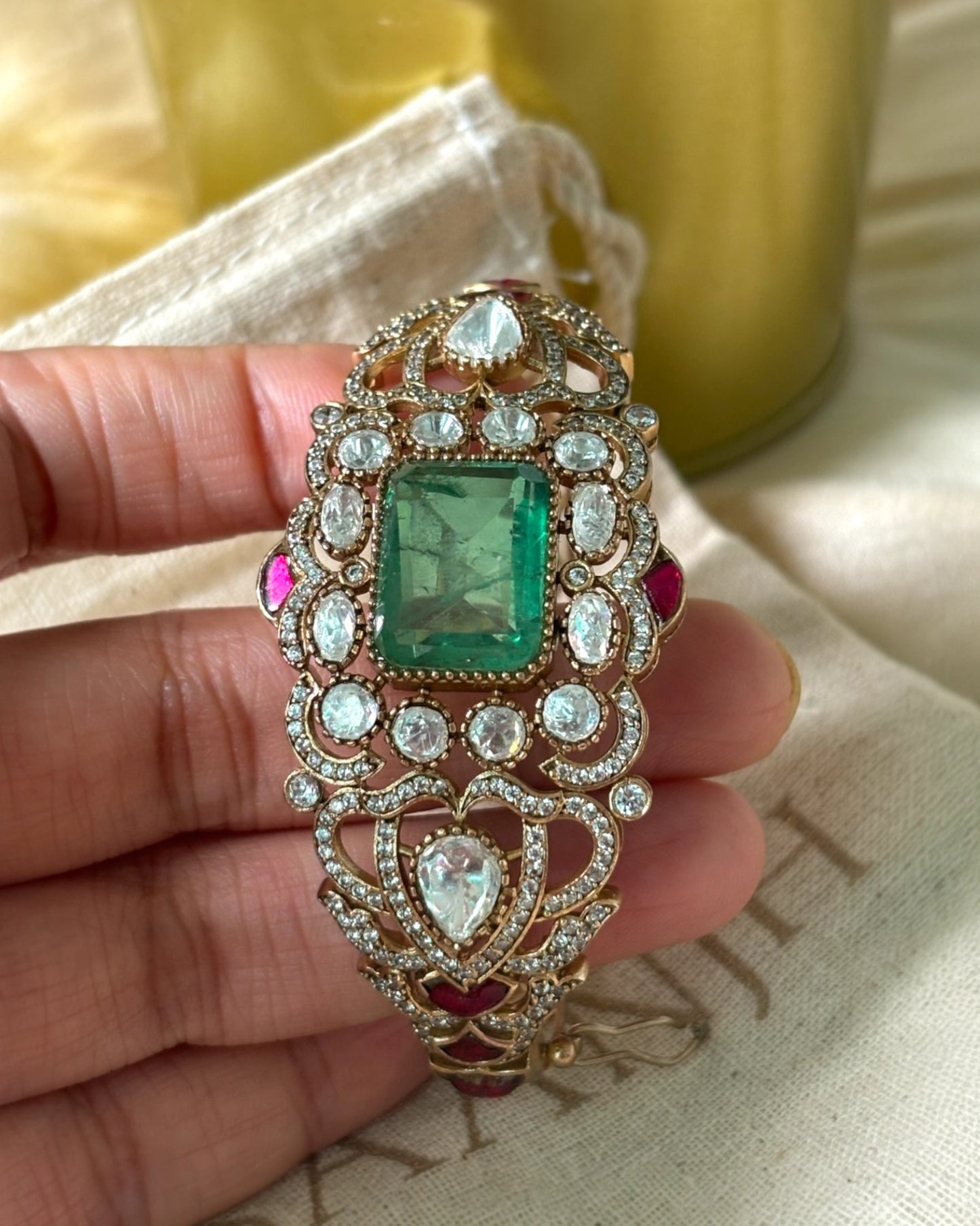 Esha Kundan Bracelet