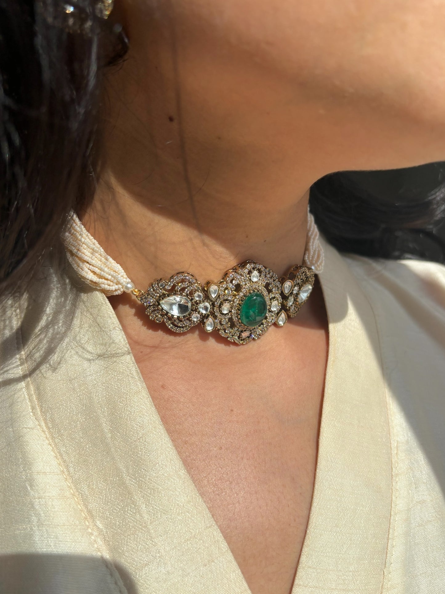Koshi Emerald Choker with Studs