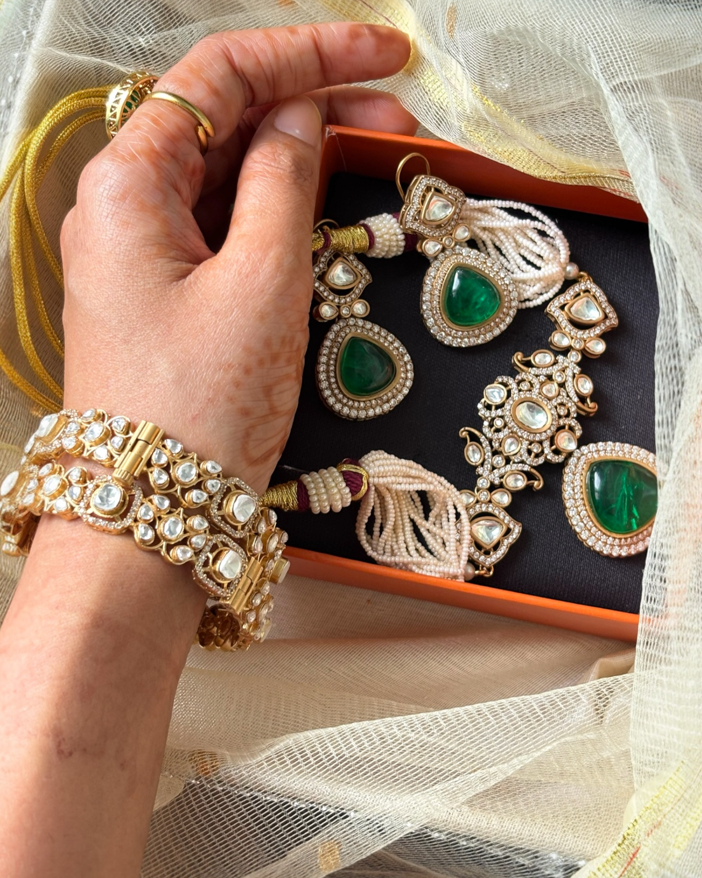 Pakhi Choker set with Earrings