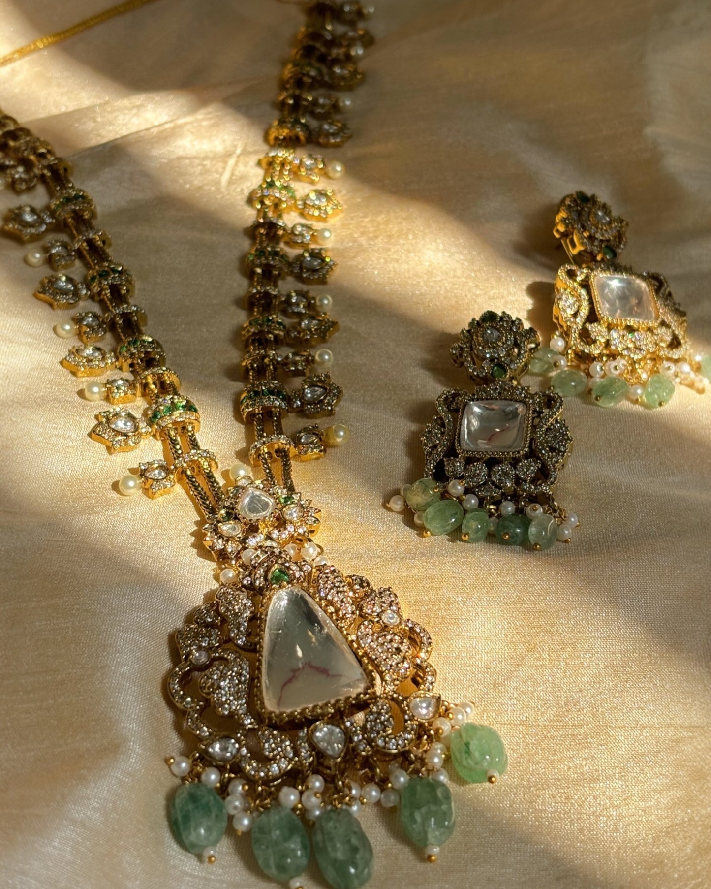 Varini Necklace with Earrings