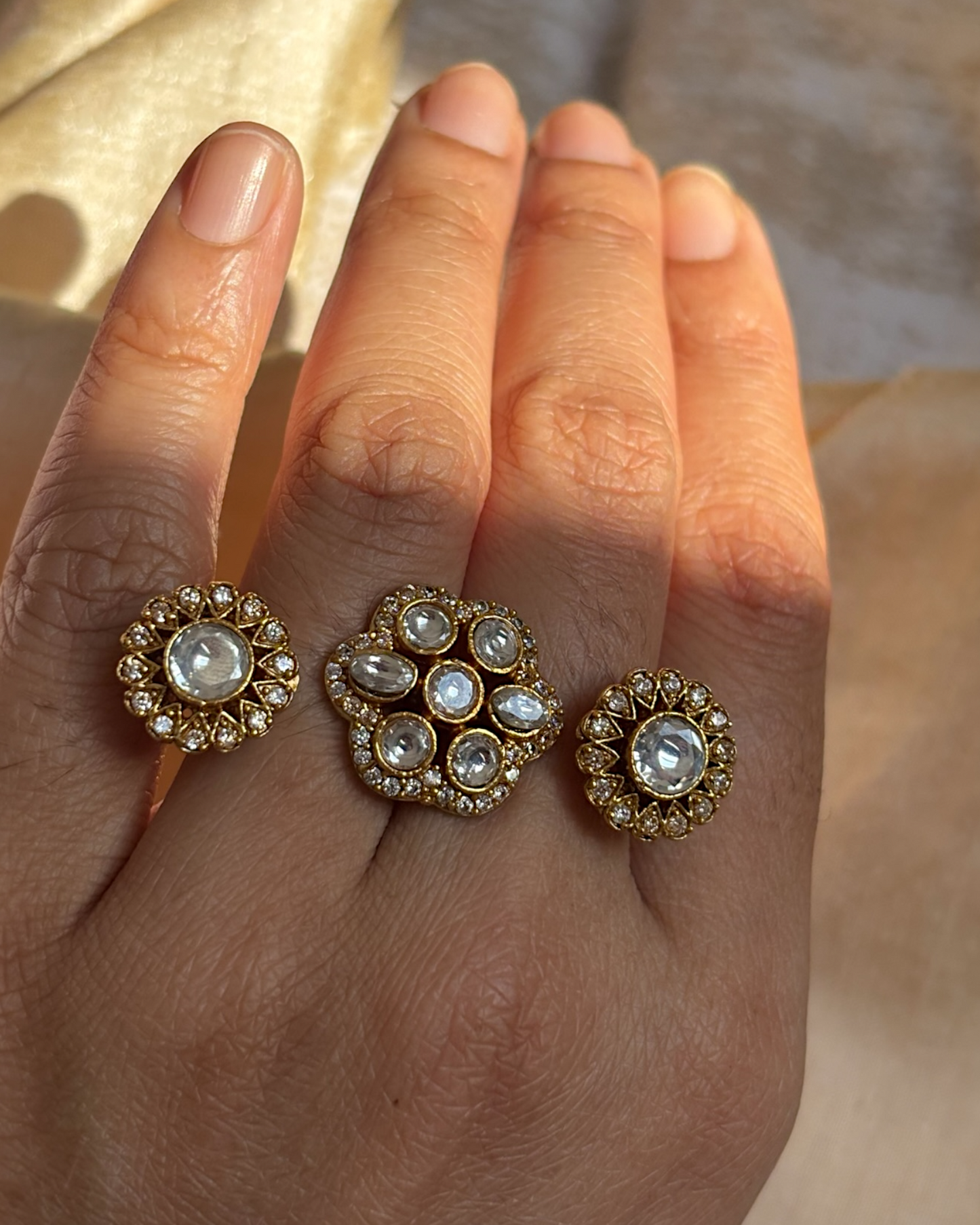 Hrishita Kundan Dual finger ring