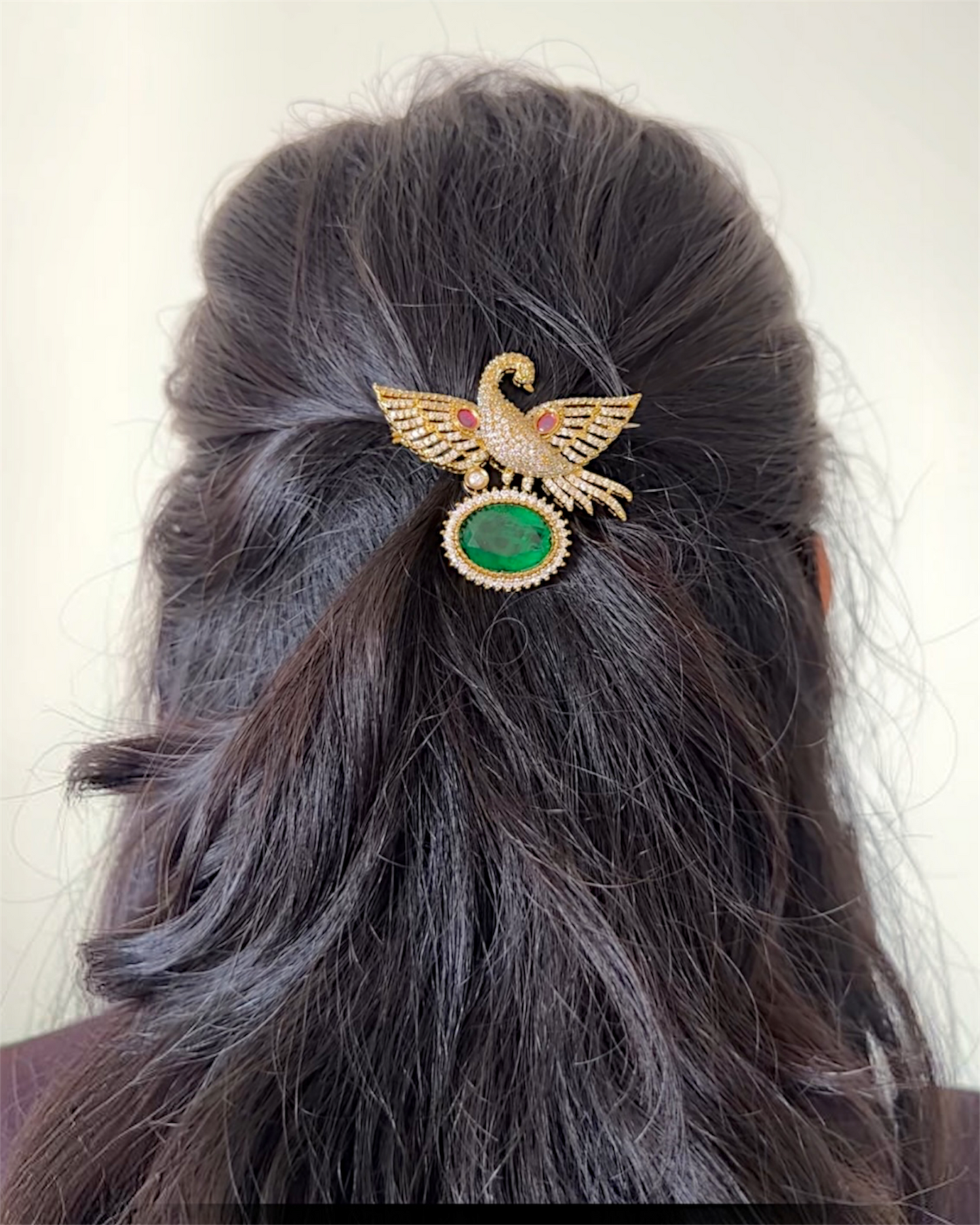 Niharika Emerald Bird Brooch Pin
