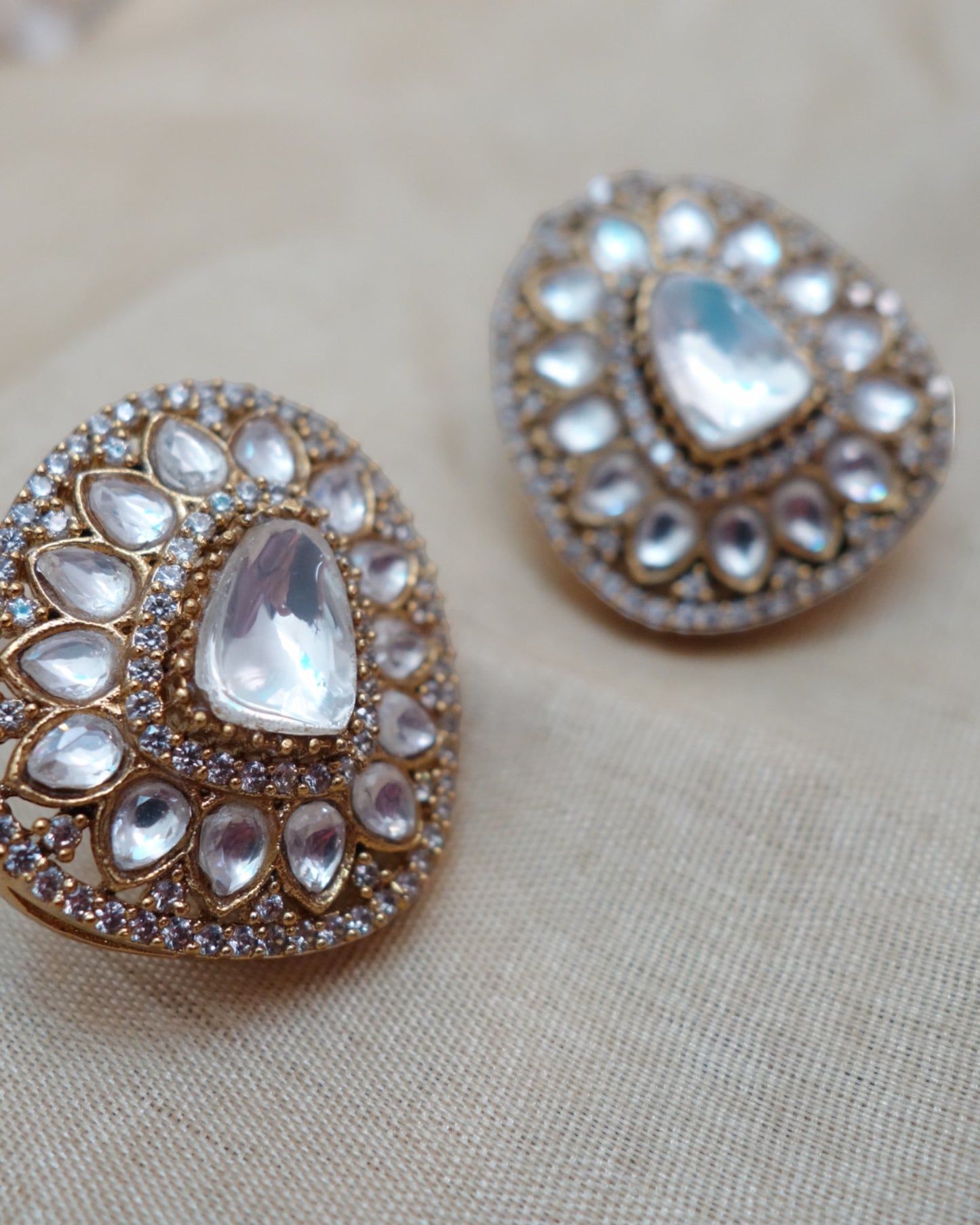 Tira Kundan Studs