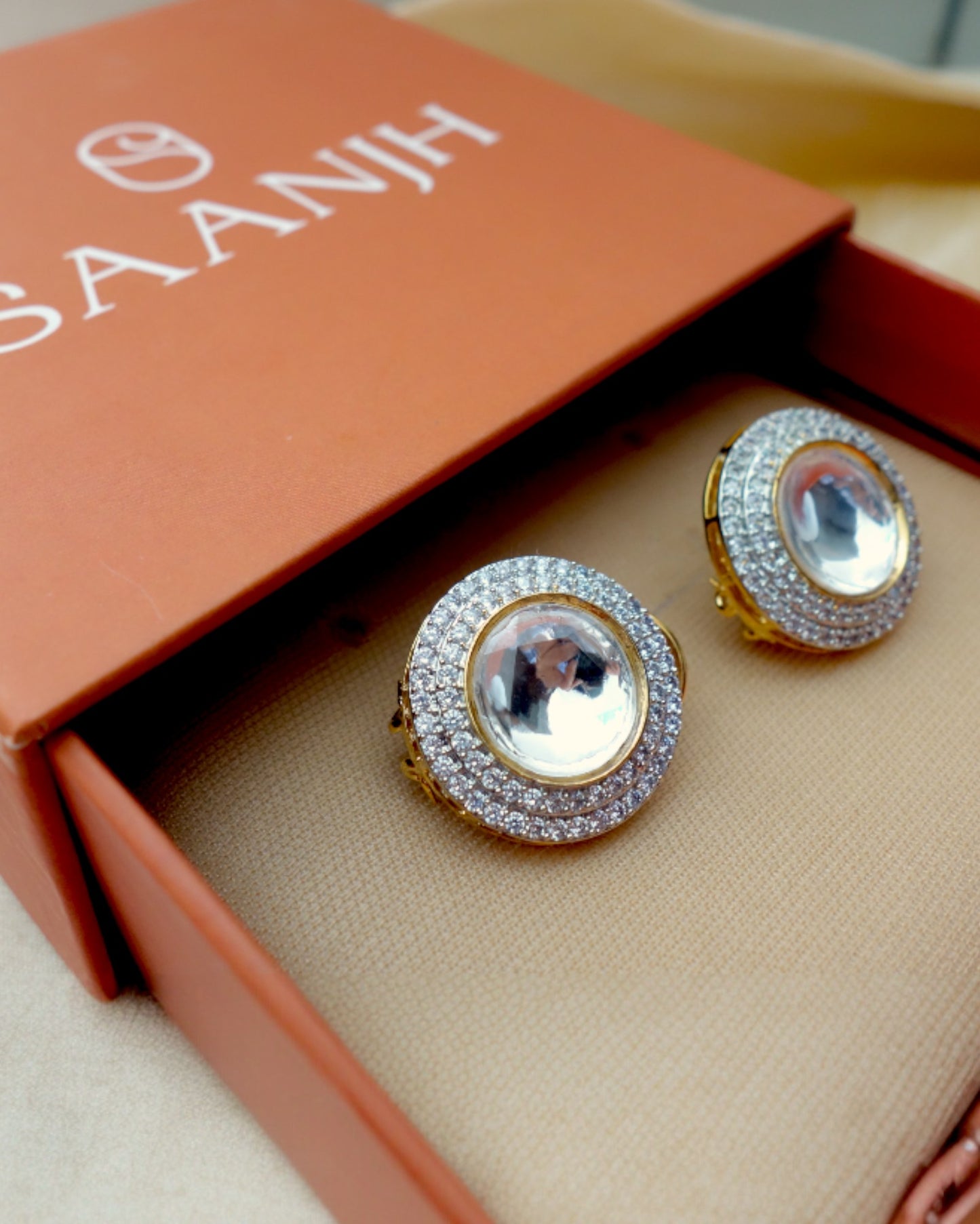 Diya Oval Kundan Studs