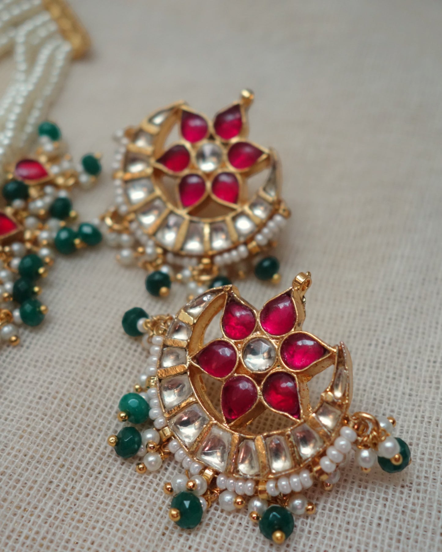 Kritika Kundan Choker with Studs