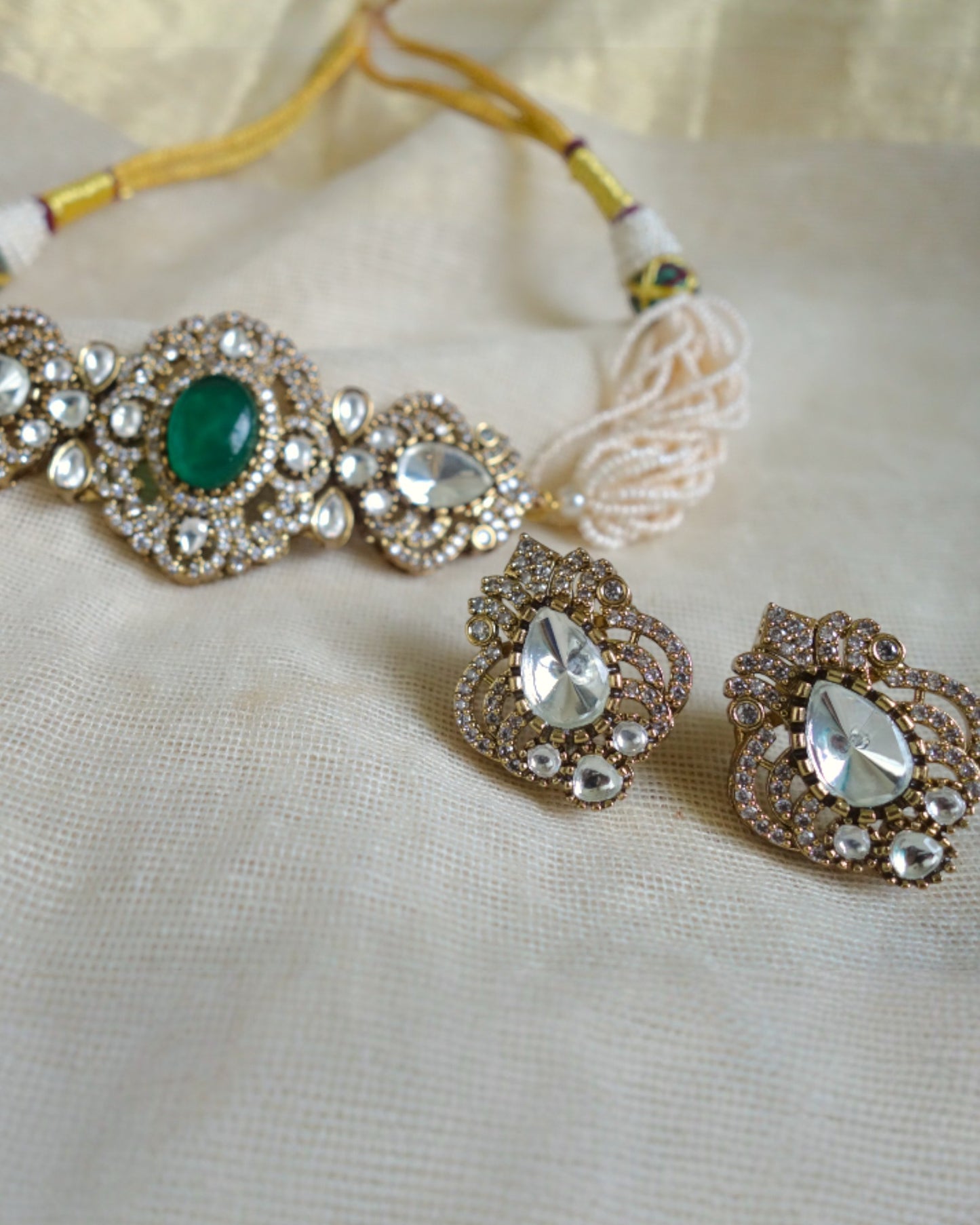 Koshi Emerald Choker with Studs