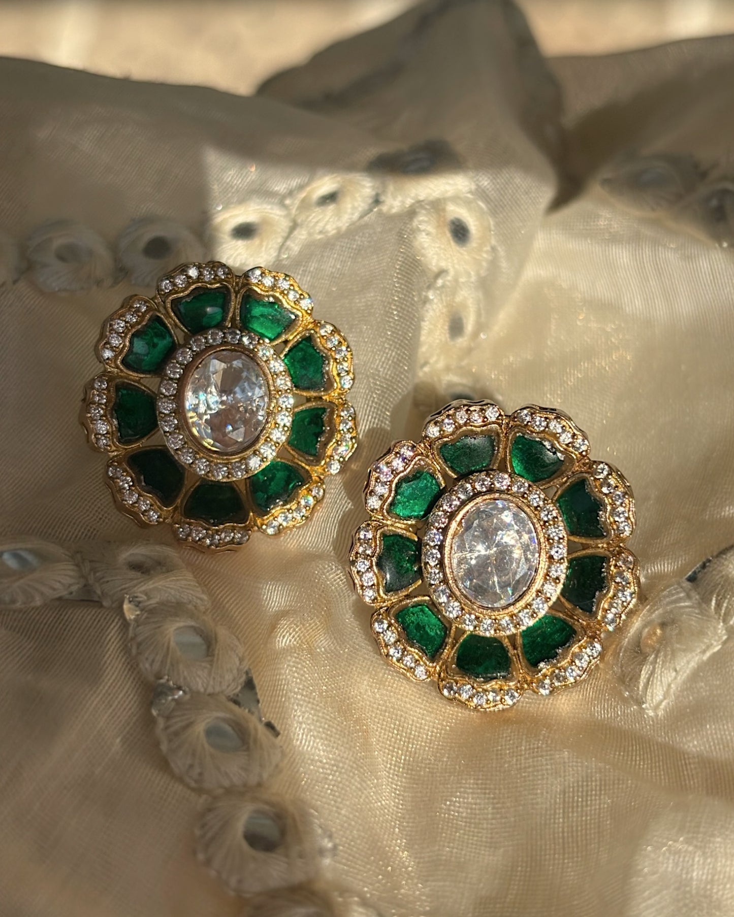 Manjari Kundan Studs