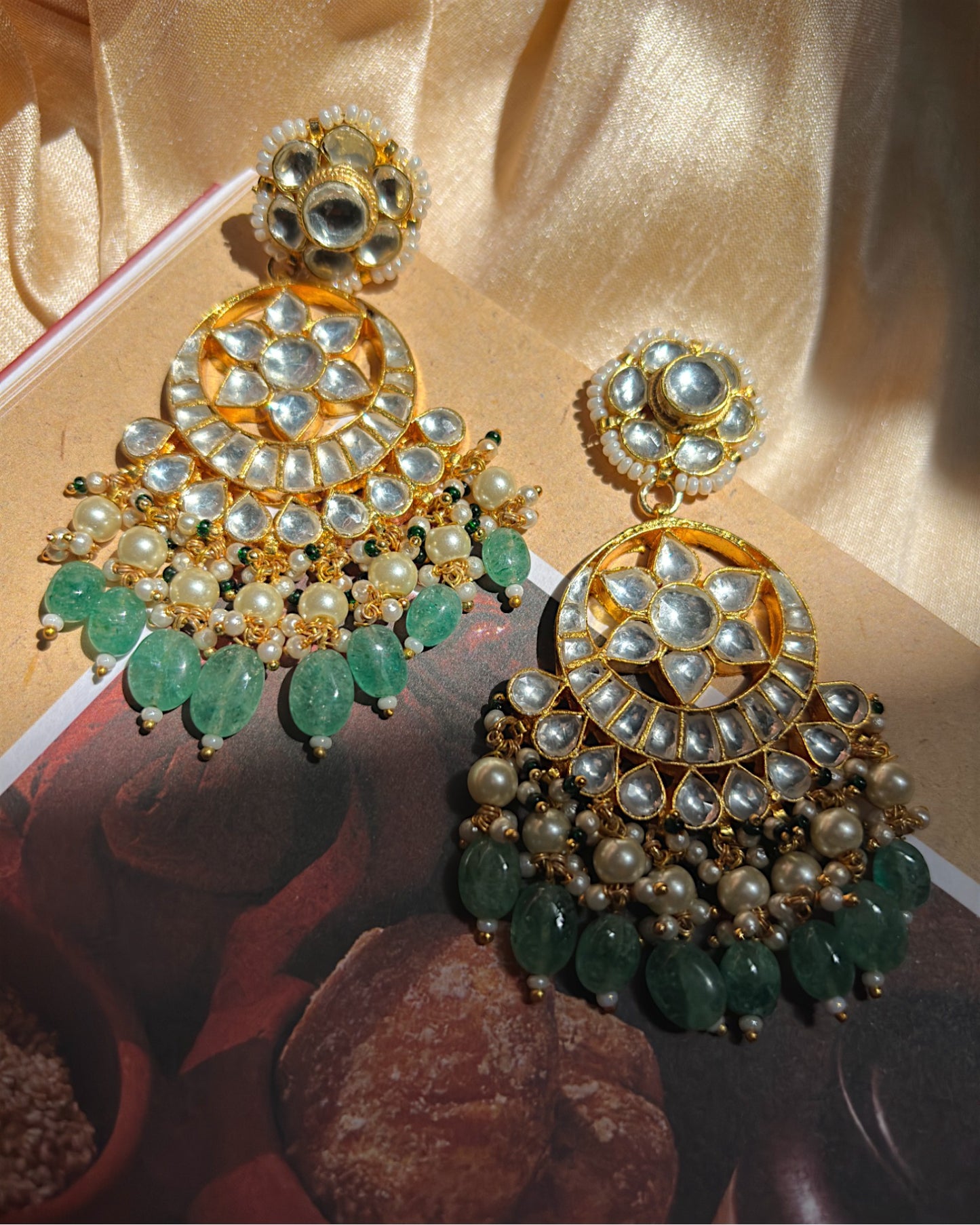 Meenakshi Kundan Chandbaalis