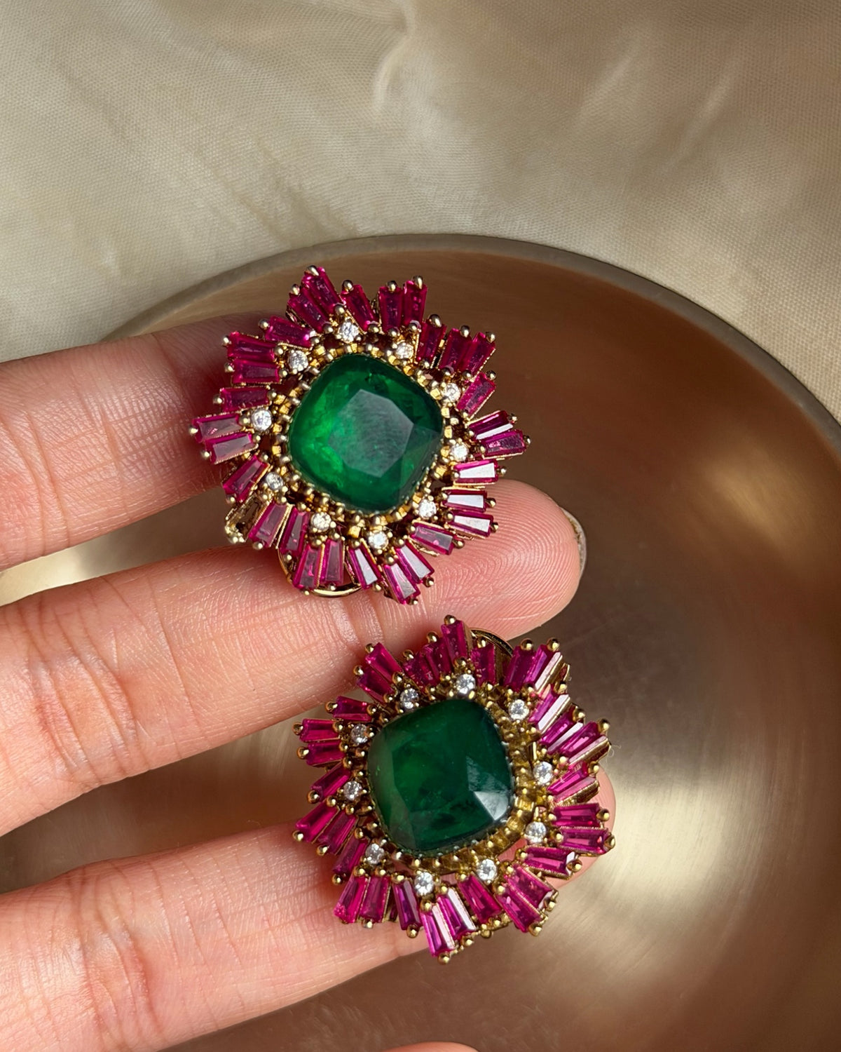 Rosa Emerald Studs