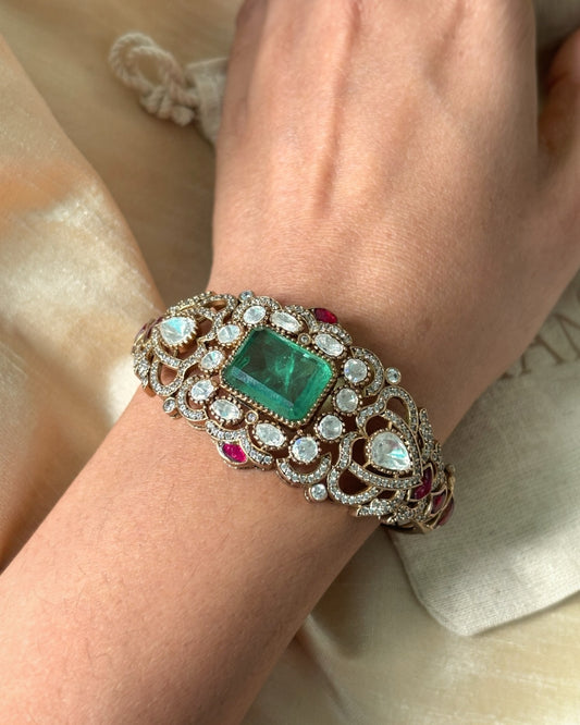 Esha Kundan Bracelet