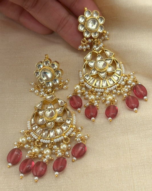 Anisha Kundan Chandbaalis