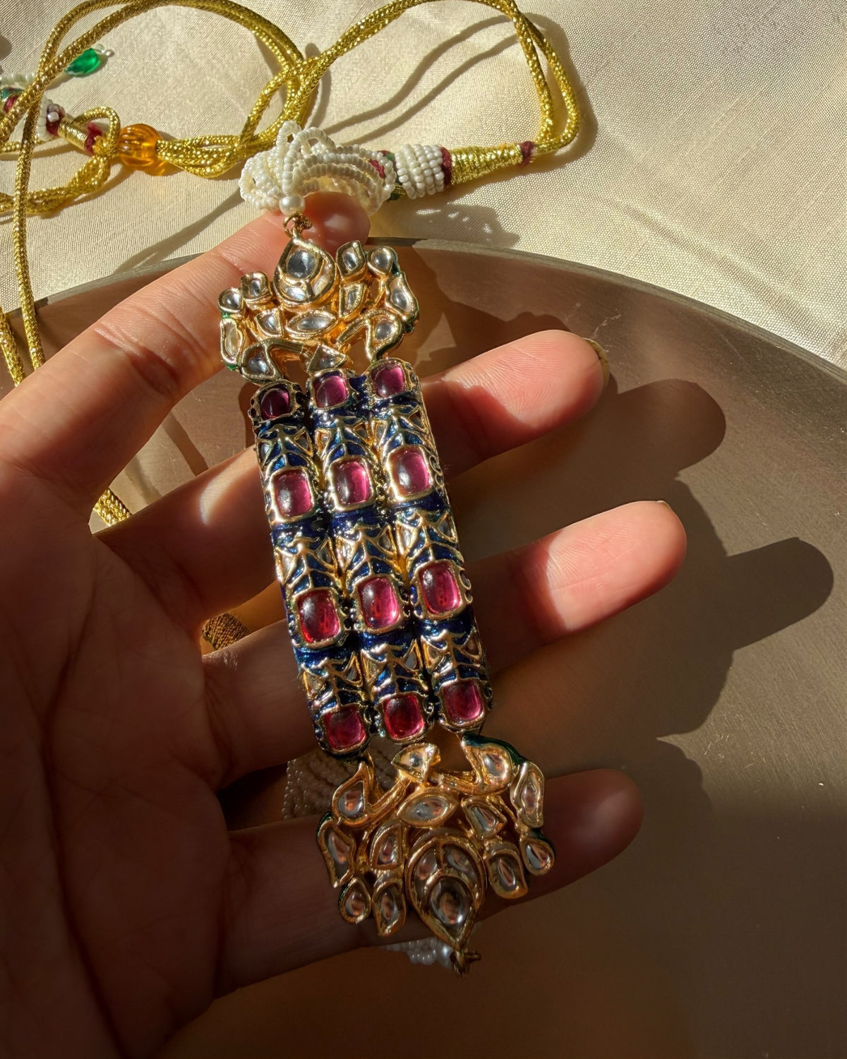 Vedika kundan choker set