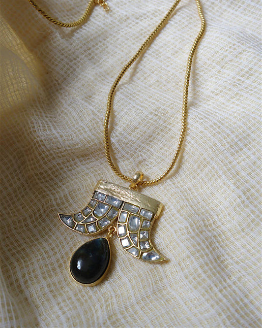 Tahira Neckpiece