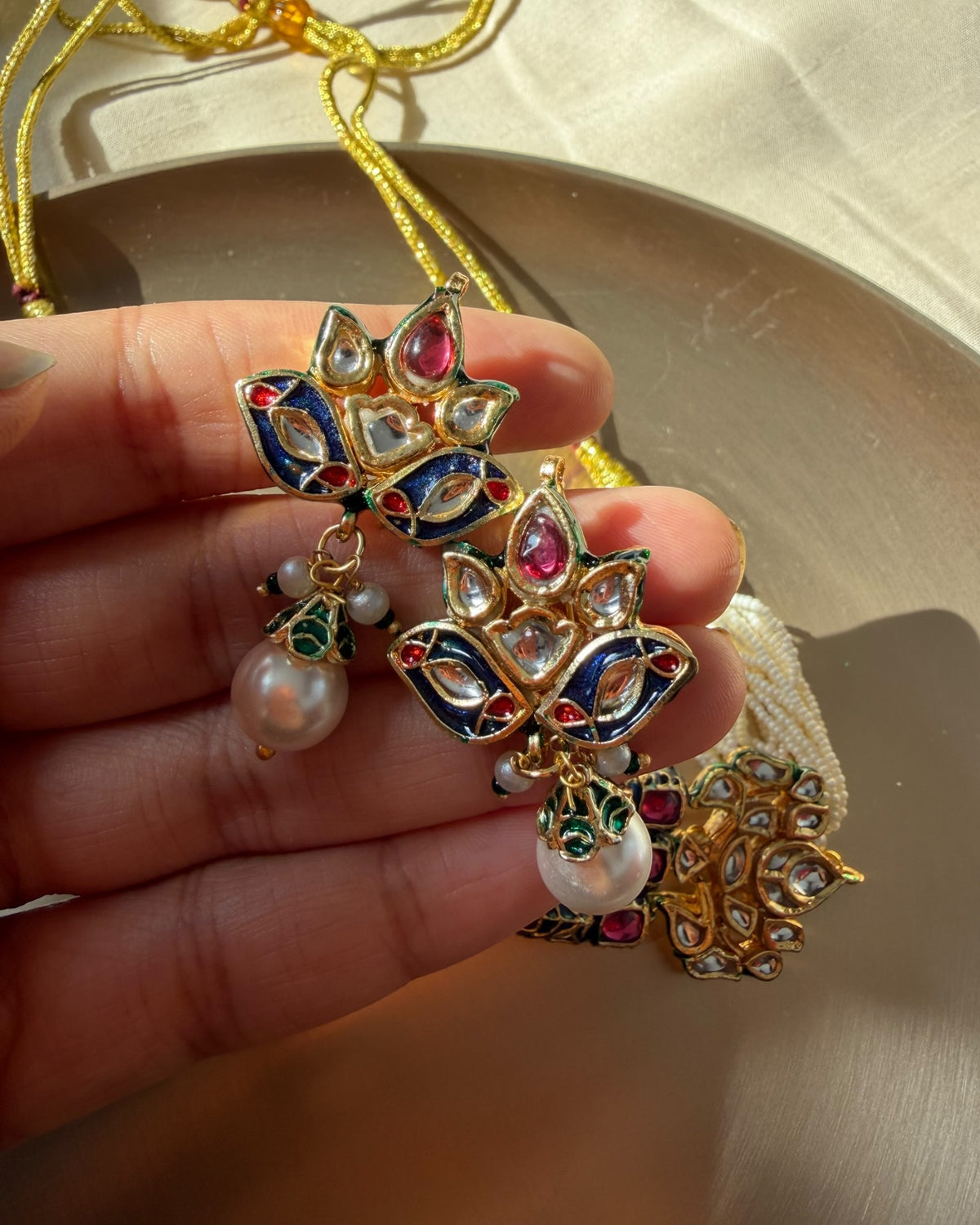 Vedika kundan choker set