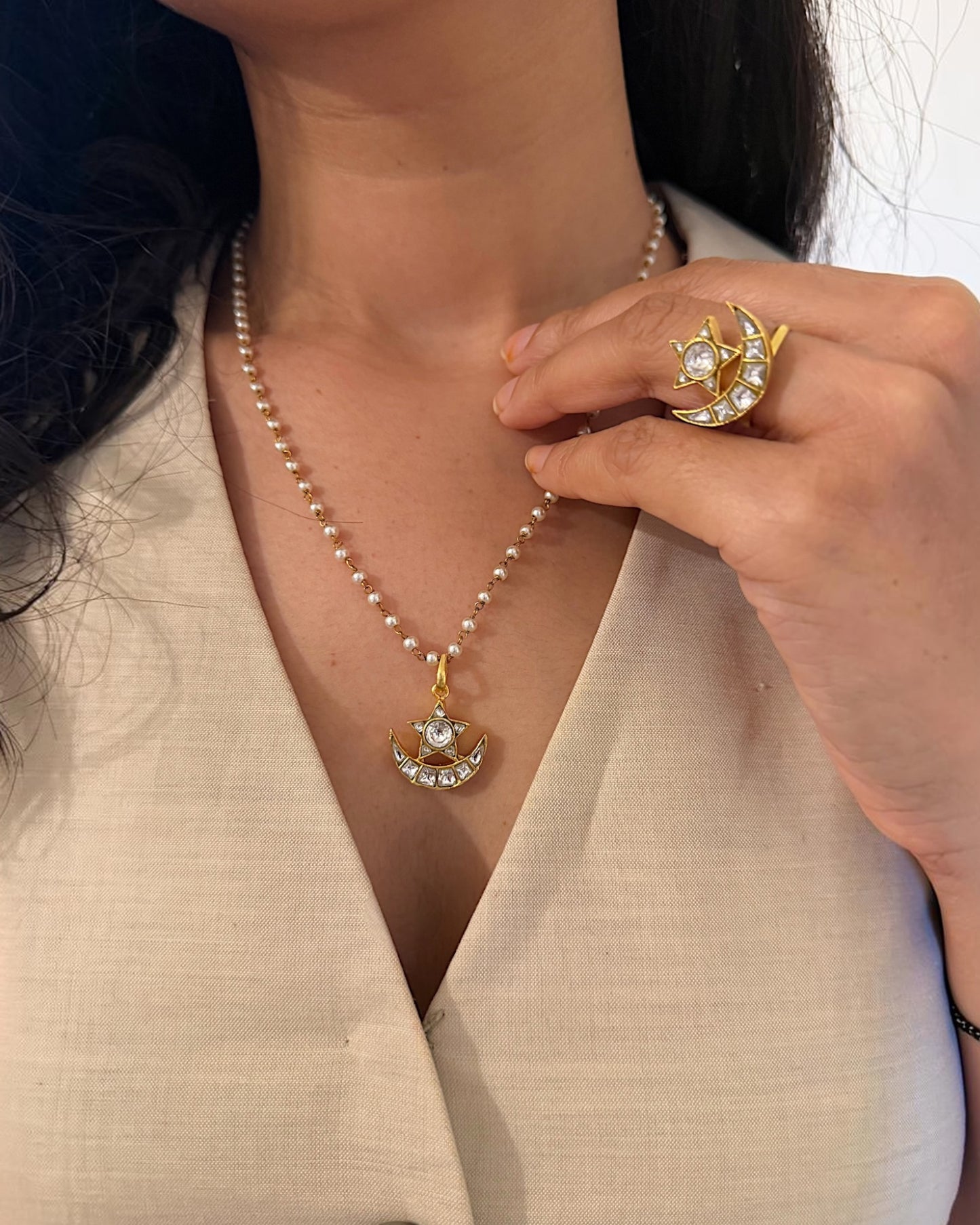 Chandrika Neckpiece with Studs