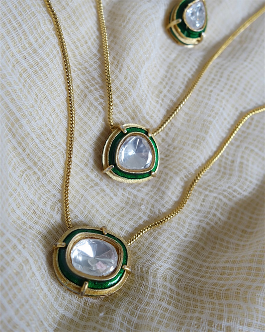 Tarini double layered chains