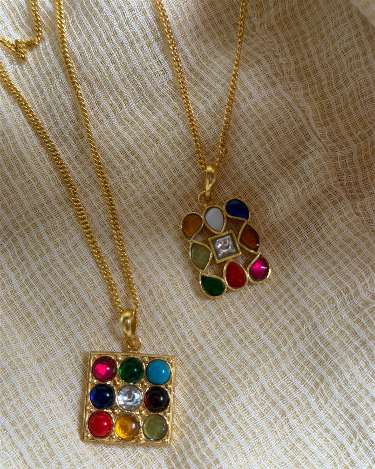 Navratna Chakod Neckpiece