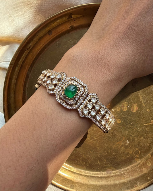 Garima Emerald green kada