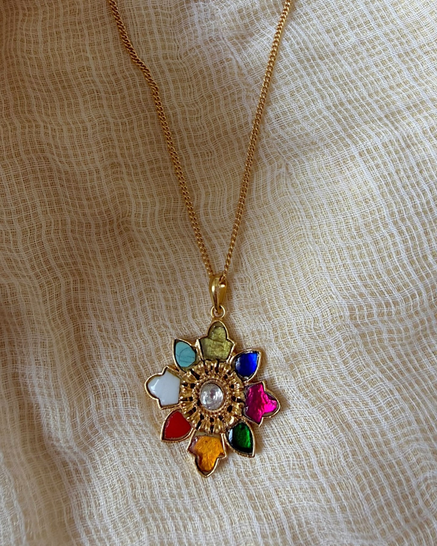 Navratna phool Neckpiece