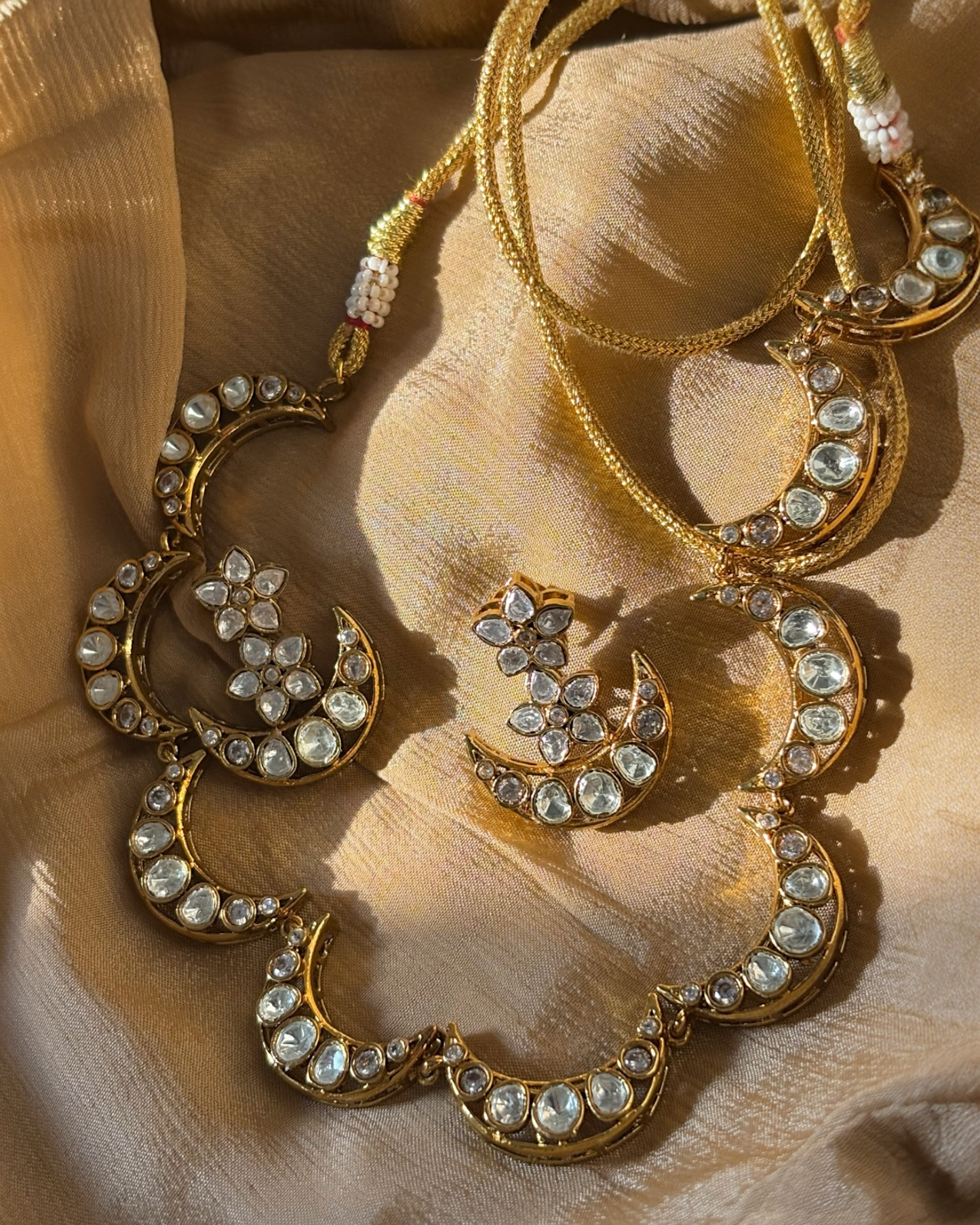 Dotara Chand Choker set