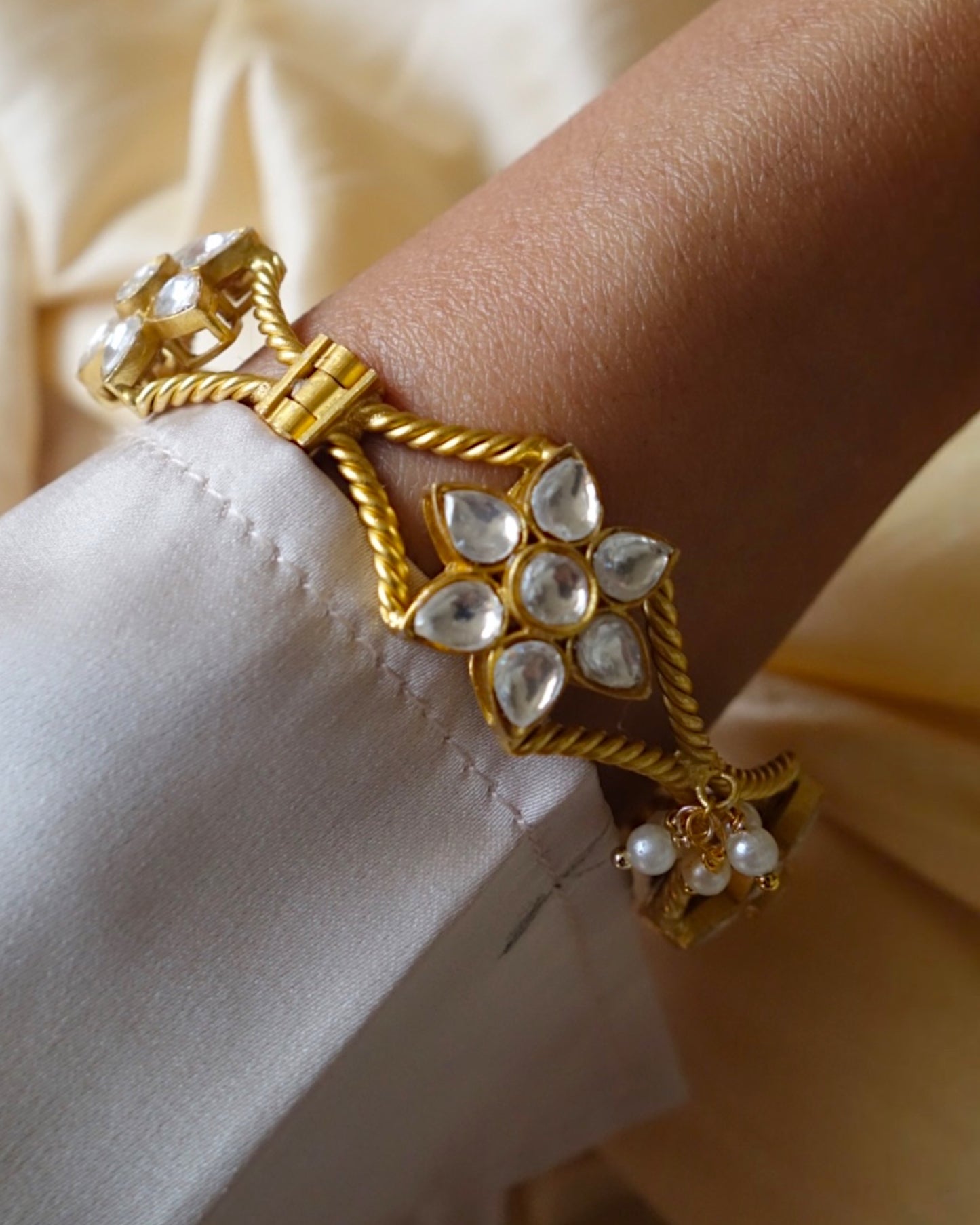 Phool Openable Kundan Bracelet