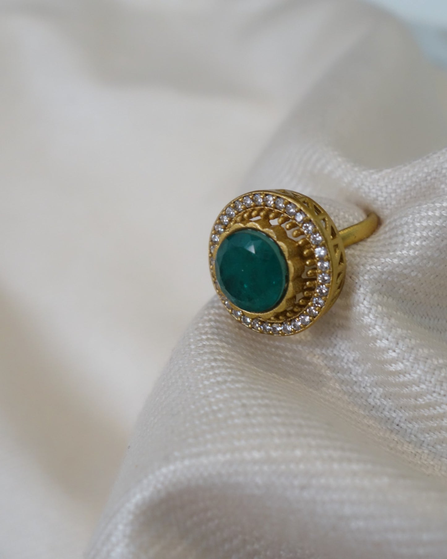 Gyana Emerald Ring