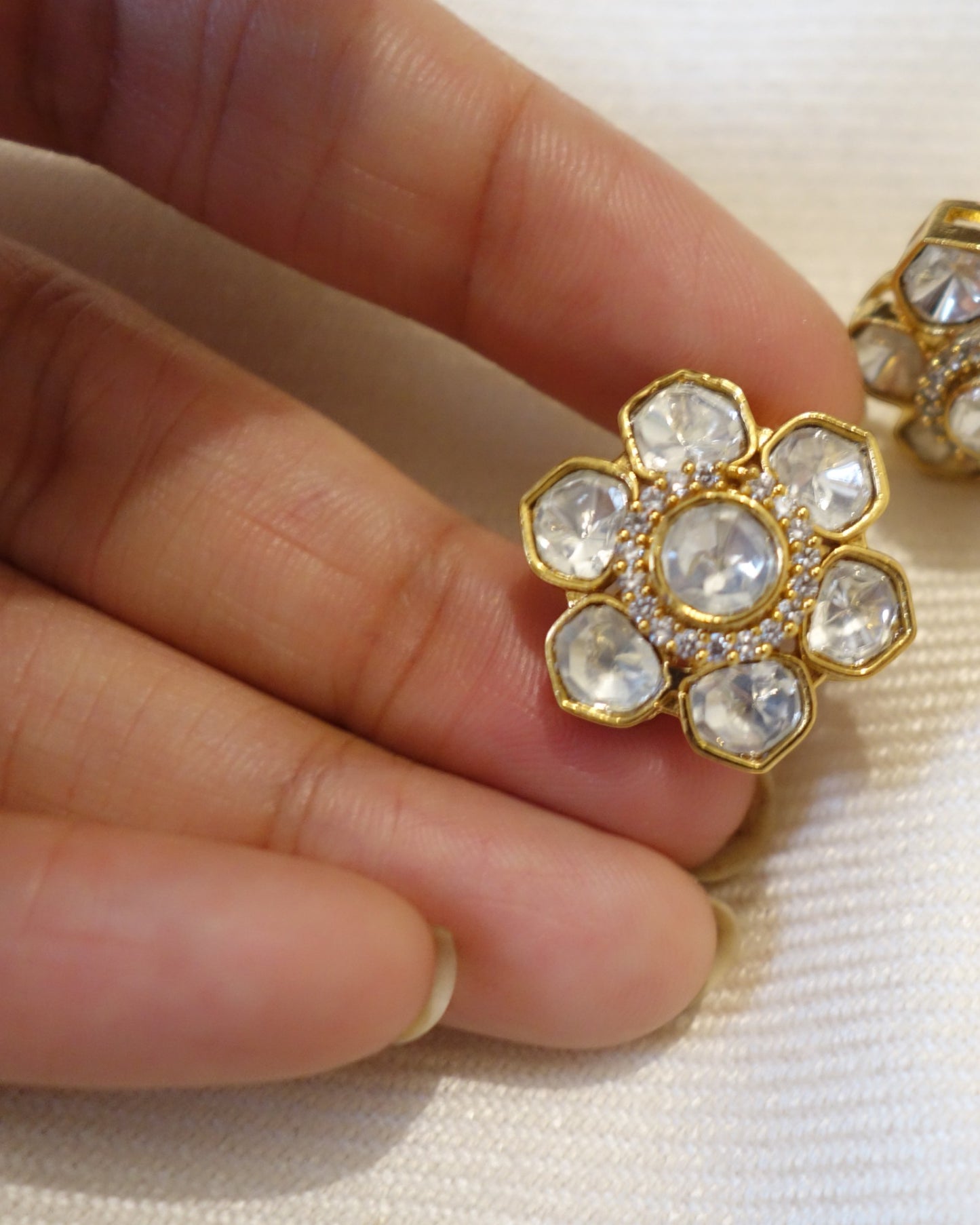 Mini Phool Six Petal Kundan Studs