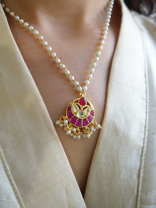 Maya Kundan Neckpiece