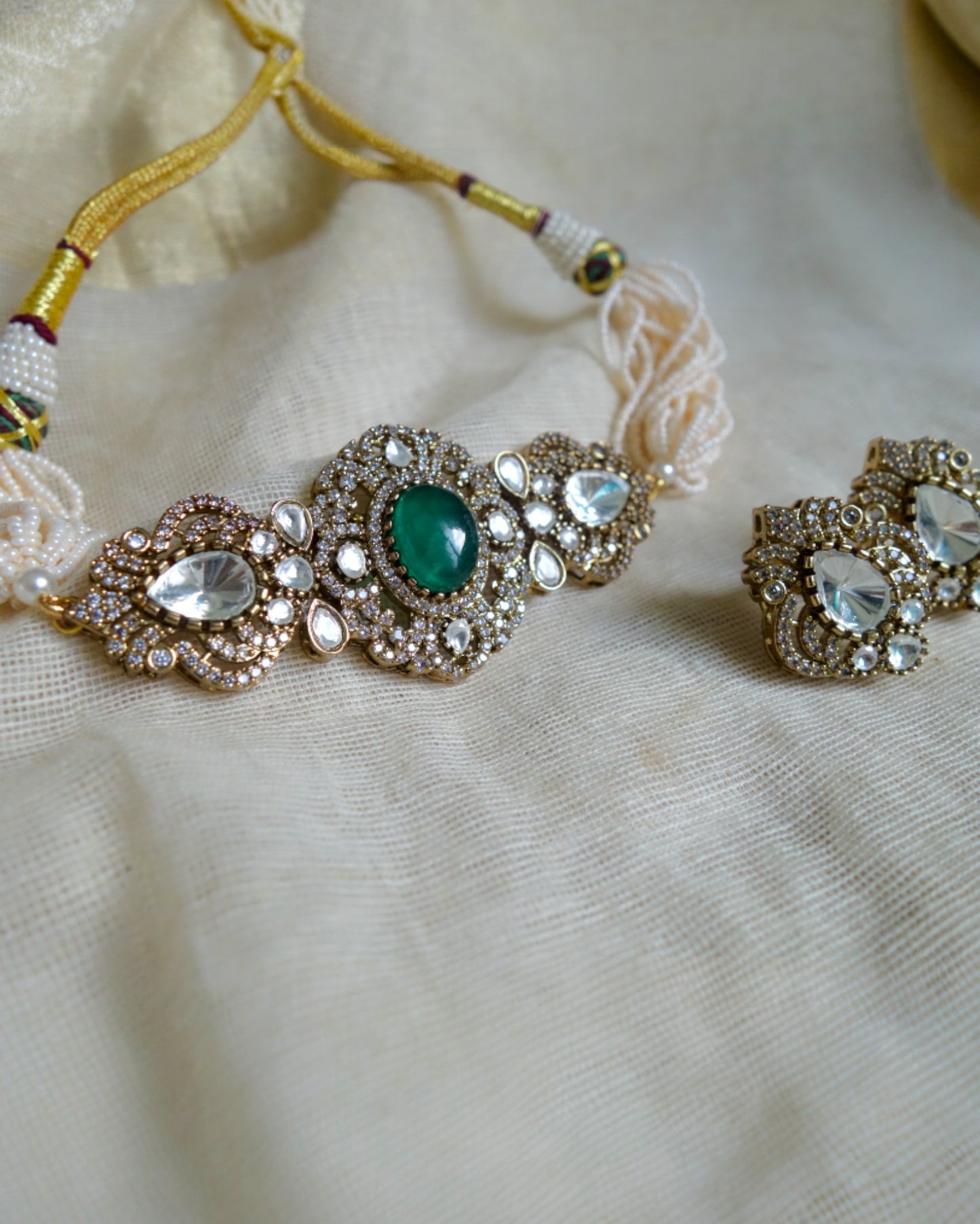 Koshi Emerald Choker with Studs