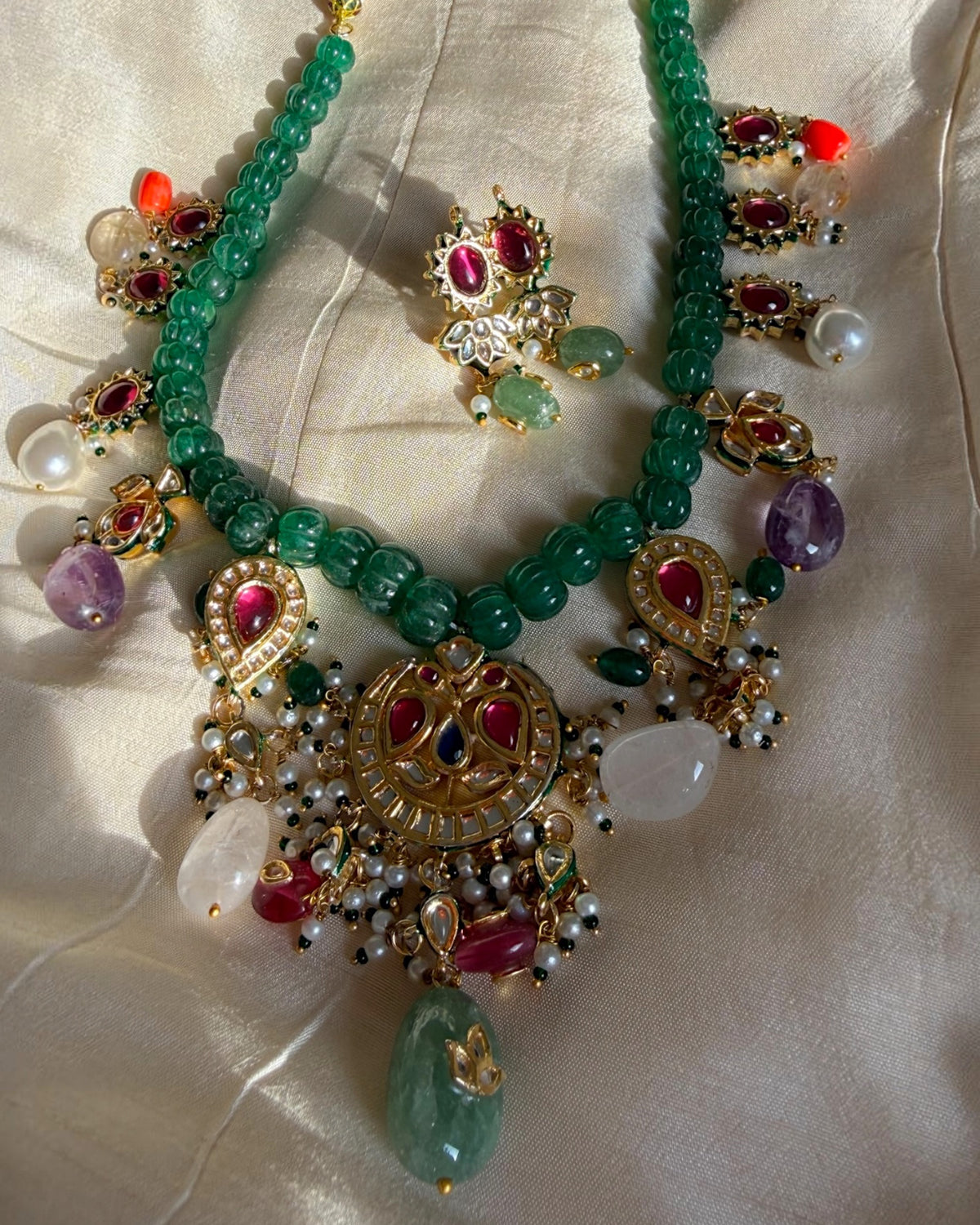 Gayatri Kundan Necklace set