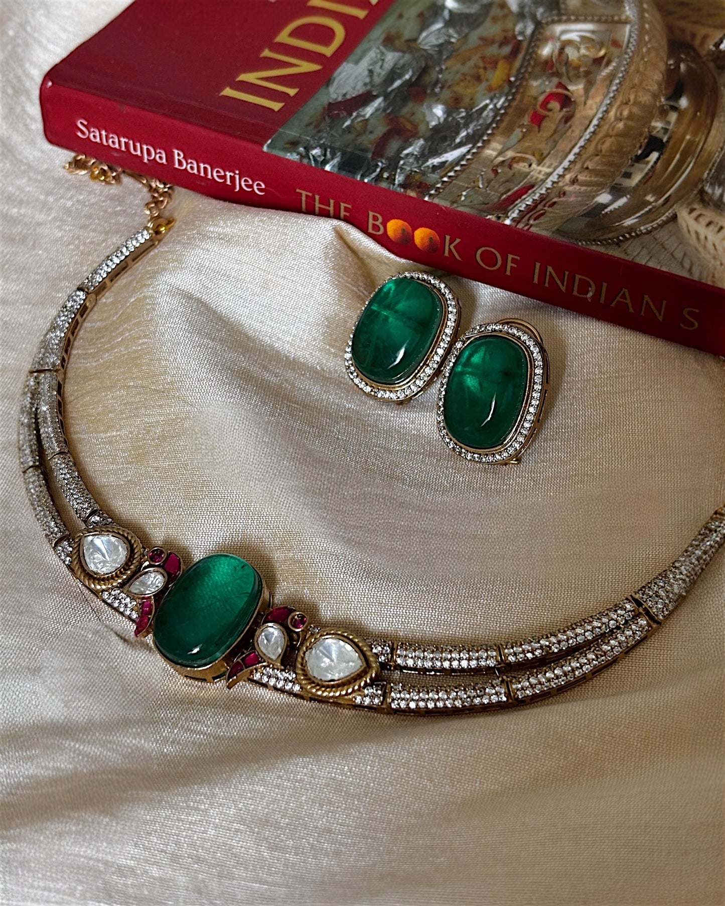 Rohini Hasli Set with studs