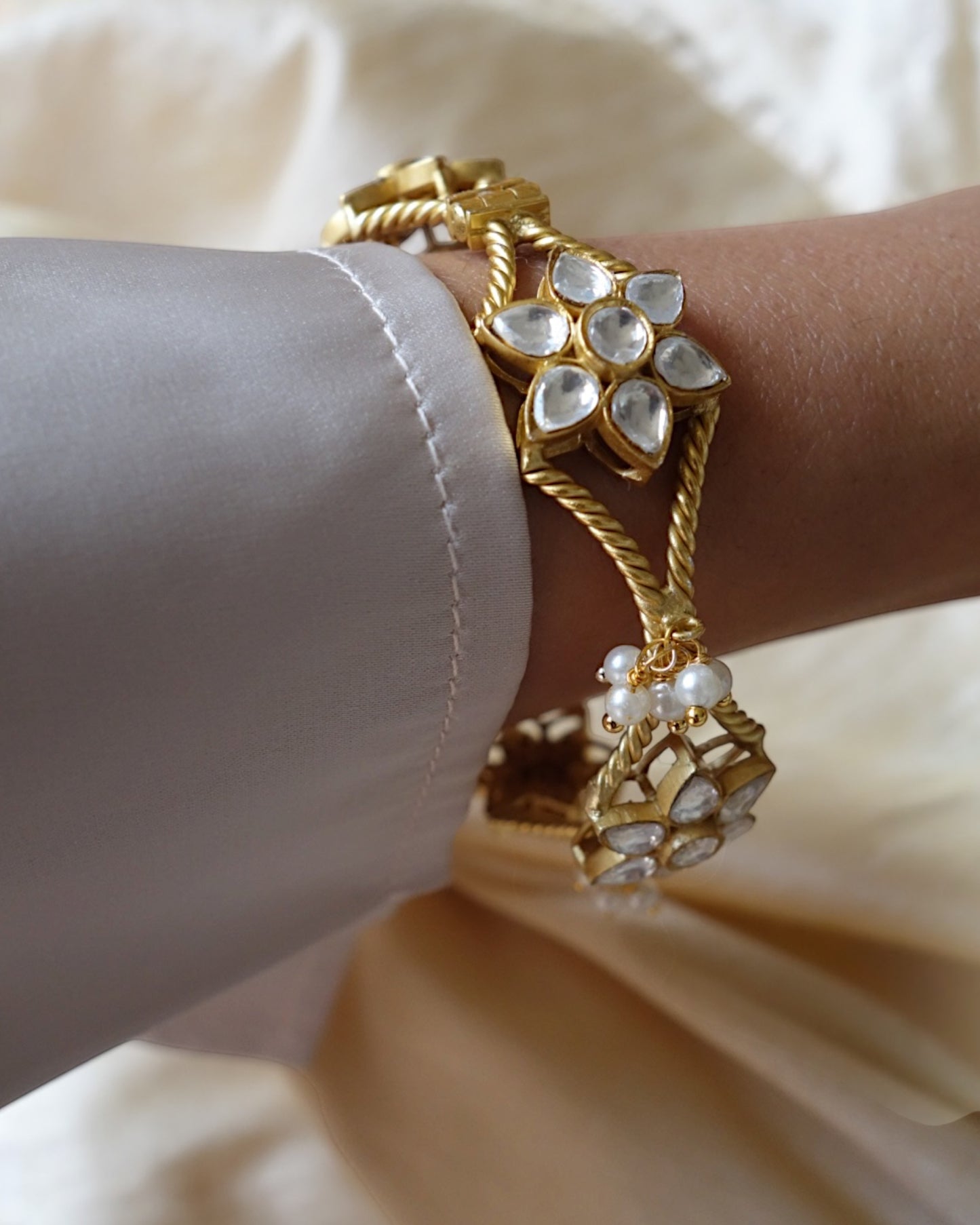 Phool Openable Kundan Bracelet