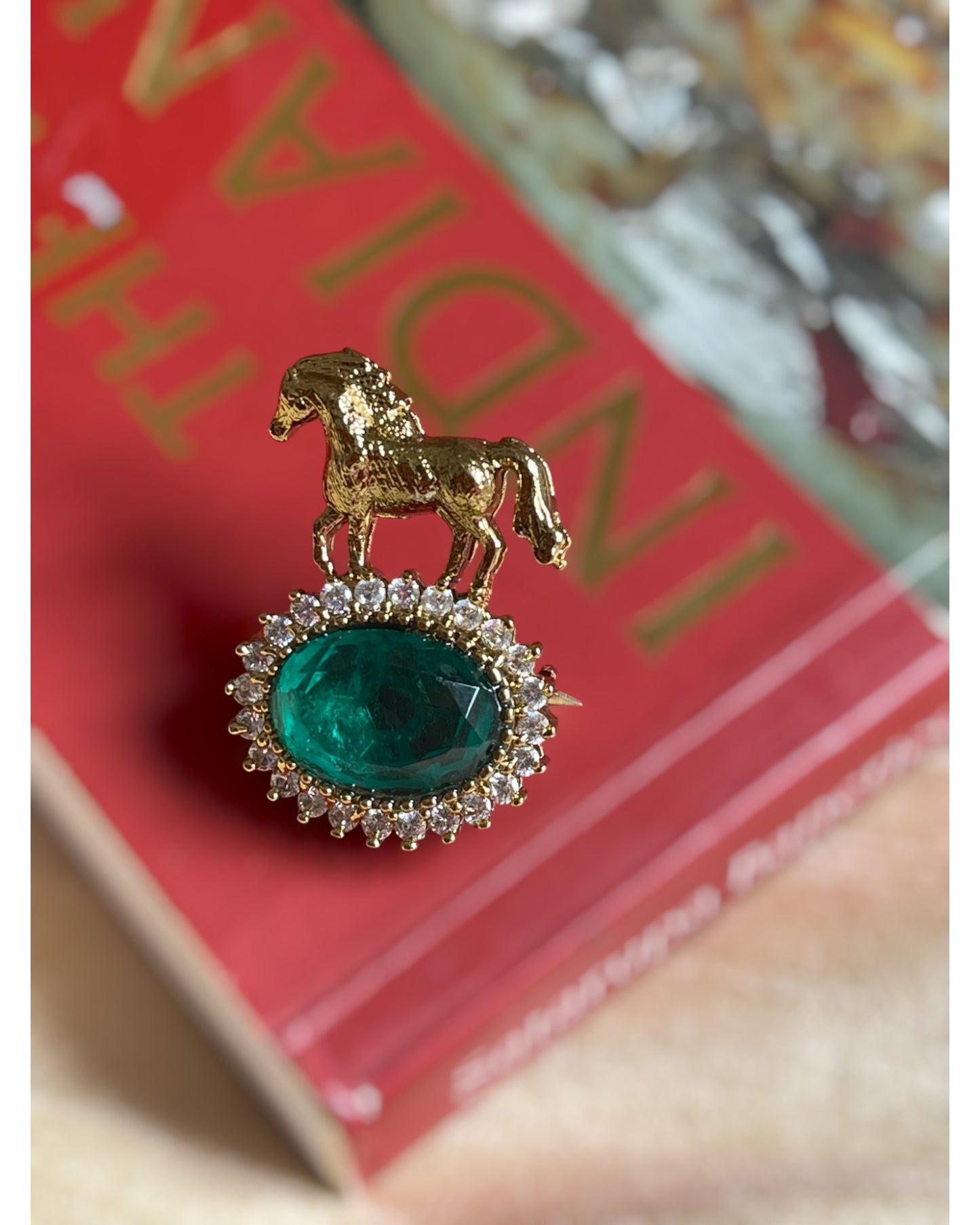 Ashva Emerald Brooch Pin