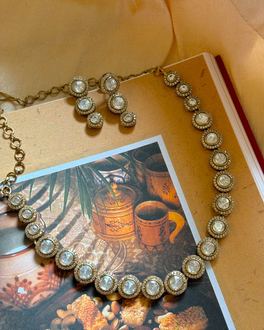 Prachi Polki Necklace with earrings