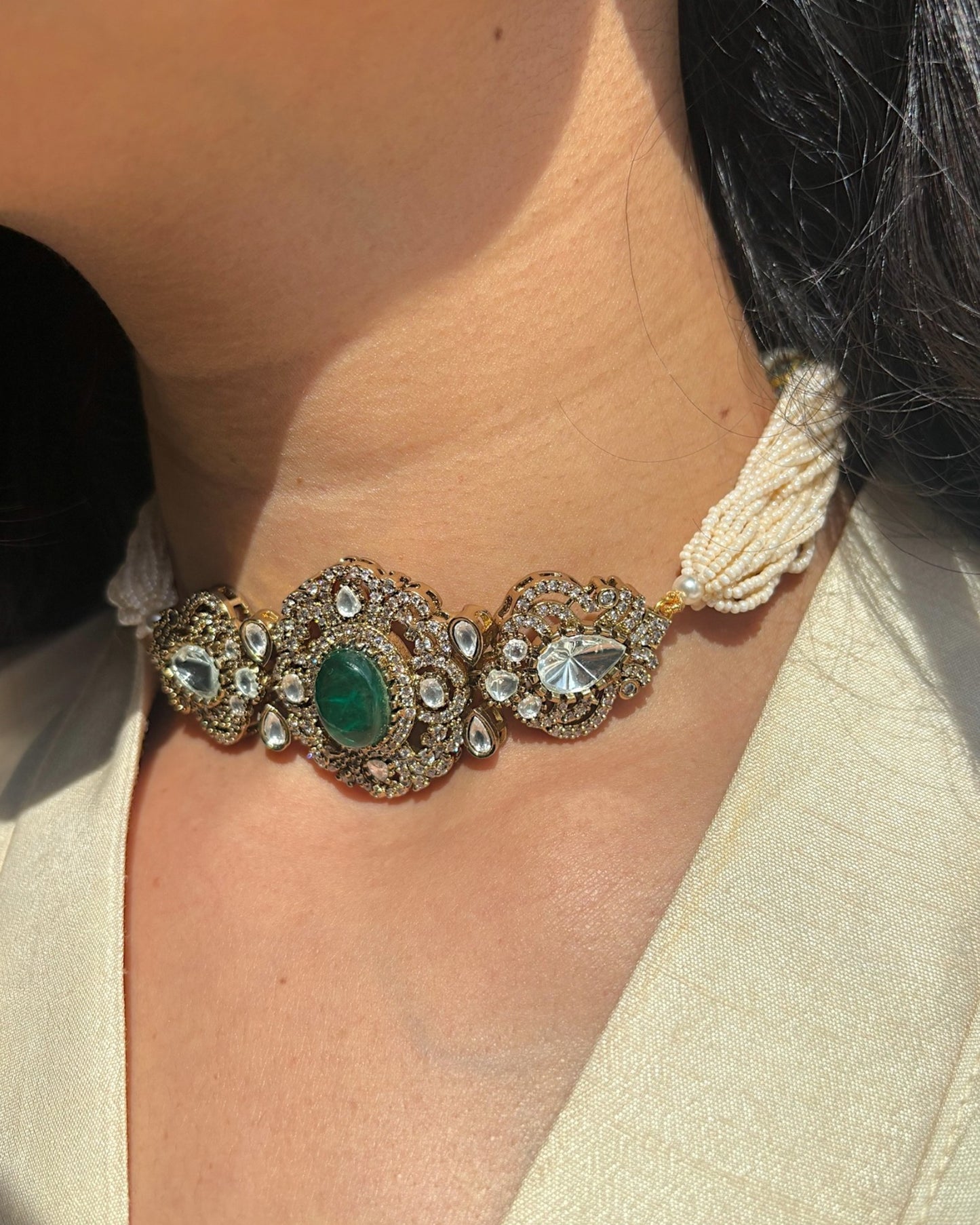 Koshi Emerald Choker with Studs